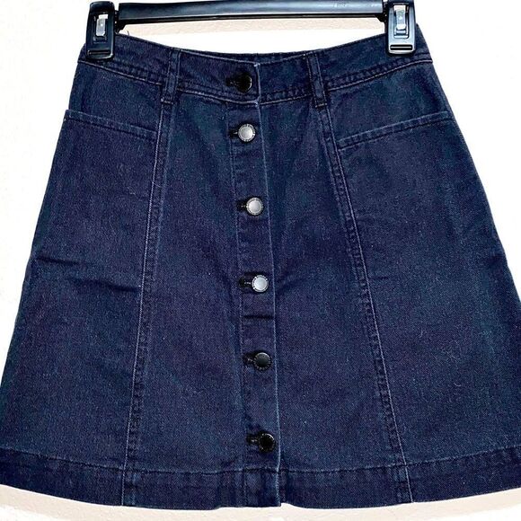 Black Button Down Skirt (2) Divided - Picture 1 of 7